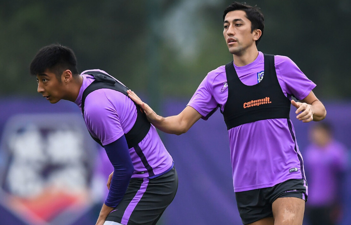 包含多伦多猛龙内部会议纪要流出：今晨止住颓势，中超使命明确，年轻球员得到机会的词条